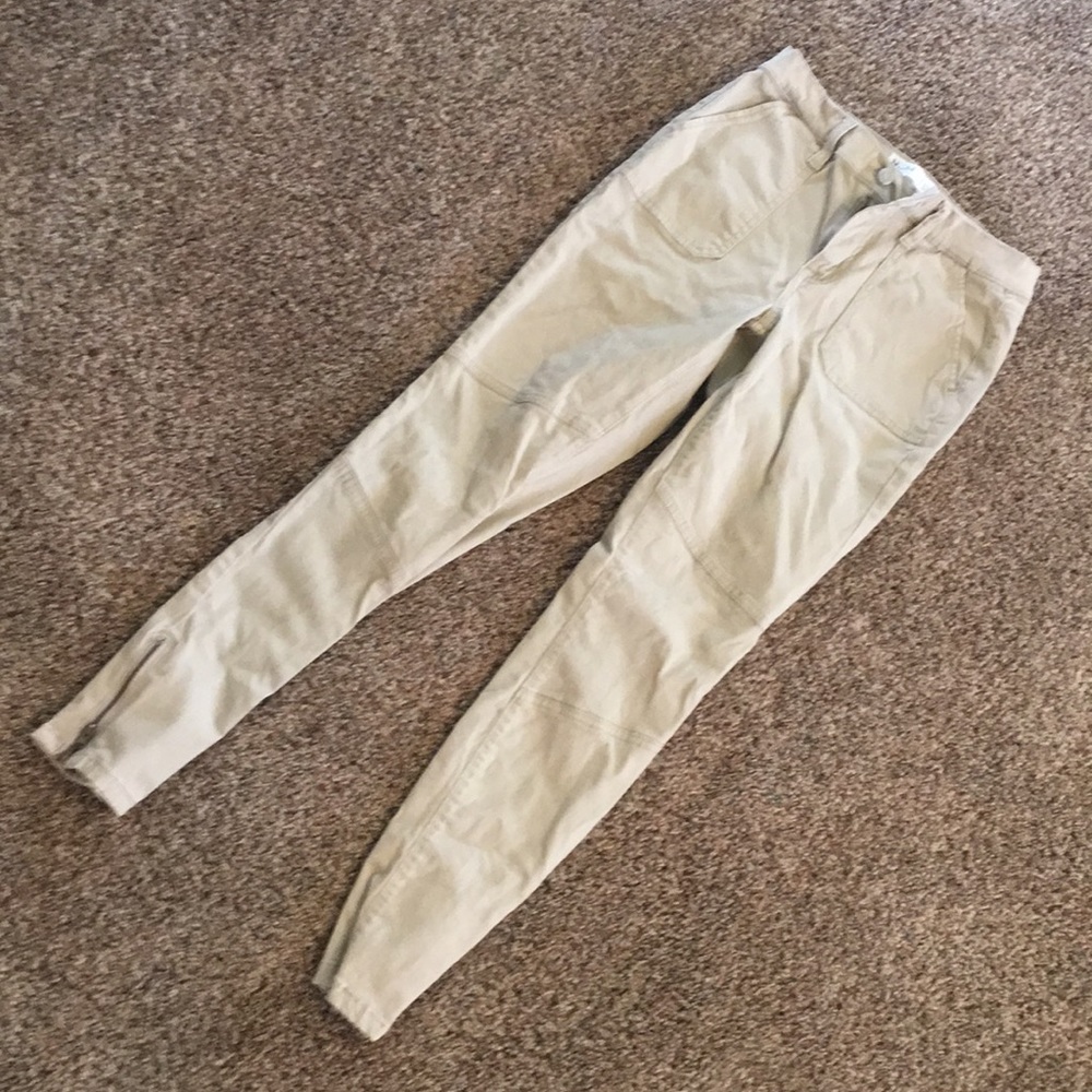 Mudd khaki details pants